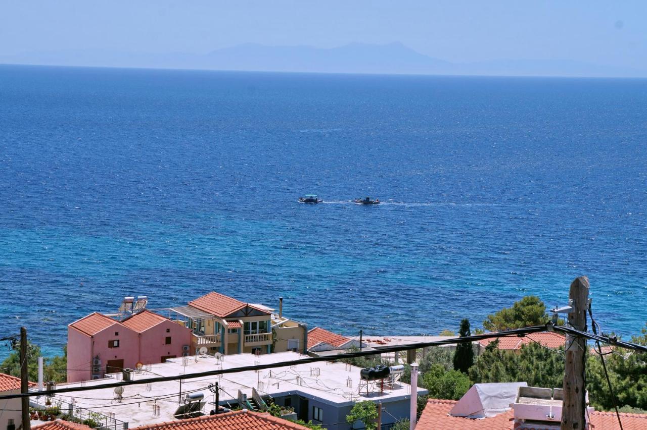 Hotel Vicky II Plomari Exterior photo